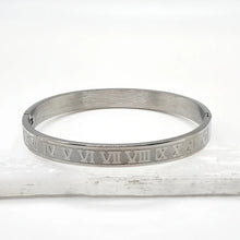 Load image into Gallery viewer, Roman Numeral Bangle